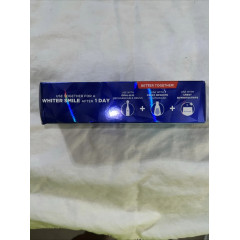Відбілююча зубна паста Crest 3D White Arctic Fresh 68 г