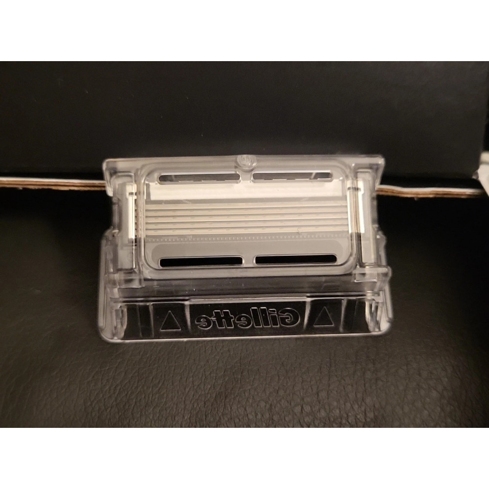 Змінні касети для бритви Gillette Labs з ексфолюючою смужкою та гелем для гоління 198 г