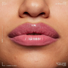 NYX Butter Gloss Tiramisu BLG07 pink-beige lip gloss with shine effect, 8 ml