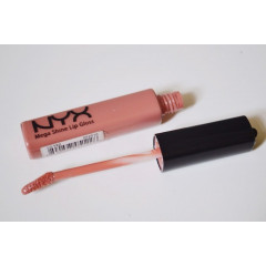 NYX Mega Shine Lip Gloss Natural LG122 with a mirror finish