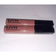 NYX Mega Shine Lip Gloss Natural LG122 with a mirror finish