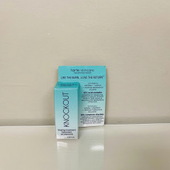 Пілінг-тонік для обличчя Tarte Knockout Tingling Treatment 10 мл для жирної та комбінованої шкіри