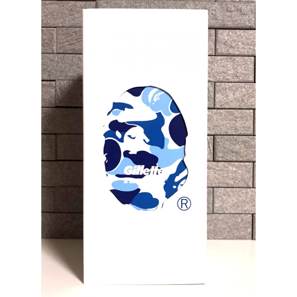 Подарочный набор для бритья Gillette Pro Shield Bape Limited Edition для мужчин (бритва подсьавка и 2 сменных кассеты)