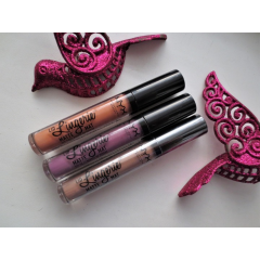 Жидкие тени для глаз с матовым финишем Nyx Lid Lingerie 4 мл Iconic LIDLI19