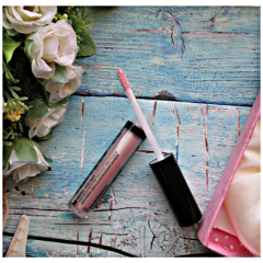 Жидкие голографические тени для век NYX Holographic Halo Eye Tint 02 FAIRY DUST 2,7 мл