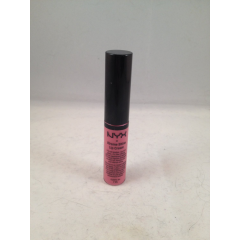 Глянцевая кремовая помада NYX Xtreme Lip Cream XLC02 Candy Land 7 мл