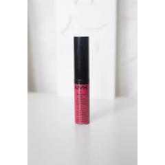 Глянцева кремова помада NYX Xtreme Lip Cream XLC02 Bonfire 7 мл