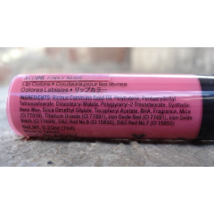 Глянцева кремова помада NYX Xtreme Lip Cream XLC06 Pinky Nude 7 мл