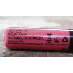 Глянцева кремова помада NYX Xtreme Lip Cream XLC06 Pinky Nude 7 мл