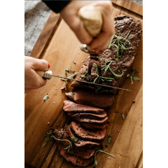 Marttiini Luxus Roast Set: a set of knife and fork for grilling in a wooden gift box.