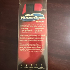 Бритвений набір Gillette Mach3 Turbo Champion червоний з футляром і гелем для гоління