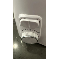 Stationary irrigator Waterpik WP-150 Ultra Professional white display model