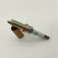 Свеча зажигания NGK Laser Iridium 93476 SILZKAR7E8S иридиевая свеча для Jaguar Land Rover