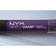 Кремовая помада в стике NYX Cosmetics Simply Vamp Lip Cream SV02 Temptress