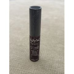 Liquid lipstick with a matte finish Nyx Soft Matte Lip Cream Copenhagen SMLC20 dark burgundy 8 ml