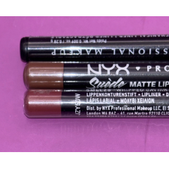 Карандаш для губ с матовым финишем NYX Suede Matte Lip Liner SMLL25 Whipped Caviar