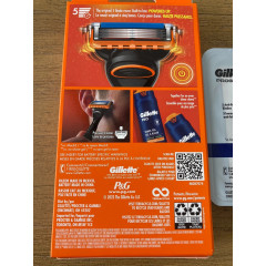 Men's shaving set Gillette Fusion5 Power with 1 razor and 9 spare cartridges