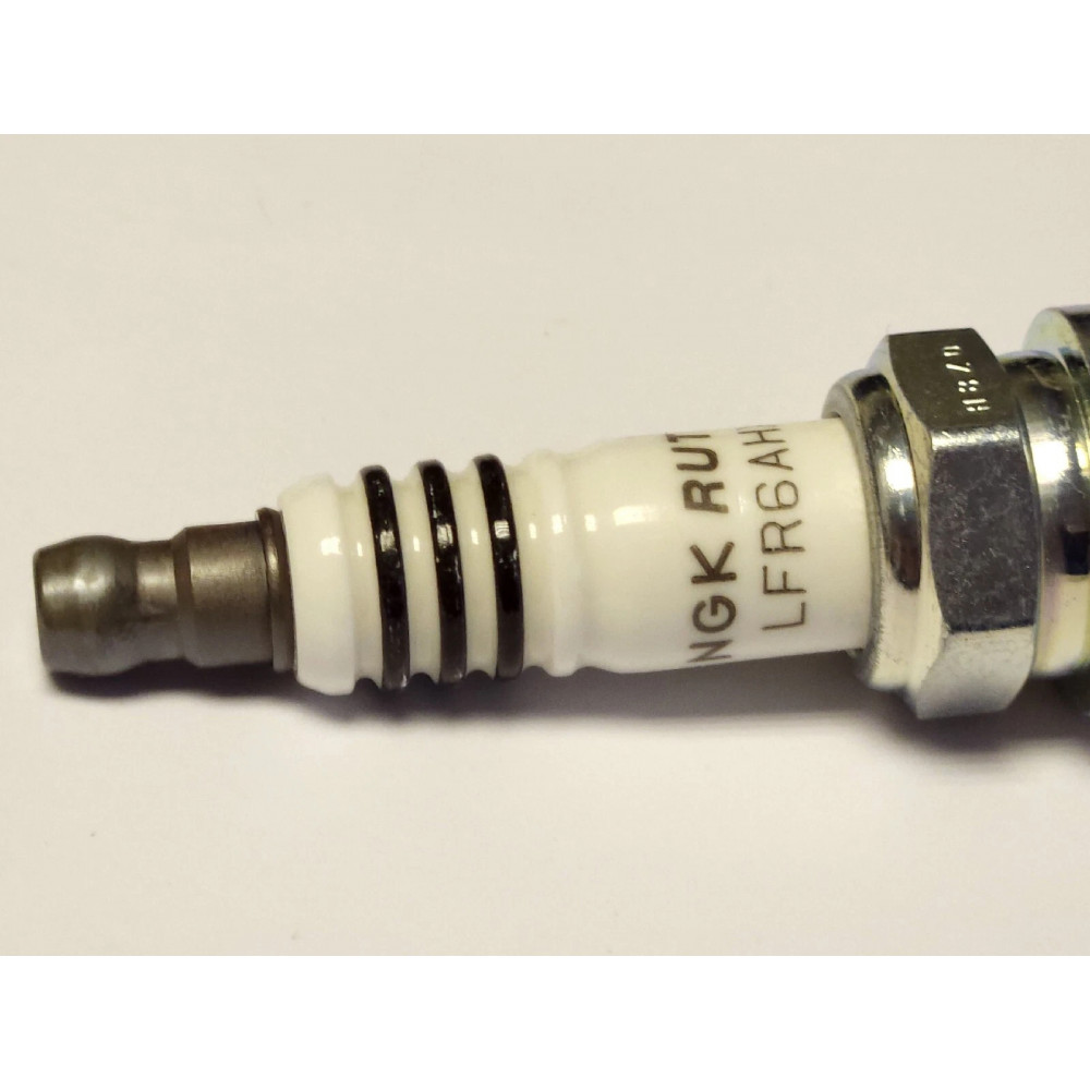 Набор 4 шт рутениевых свечей зажигания NGK 94122 LFR6AHX-S RUTHENIUM HX для Toyota Lexus BMW HONDA