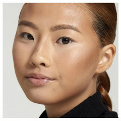 Палітра для контурингу обличчя NYX Cosmetics Highlight & Contour Pro Palette (8 відтінків)