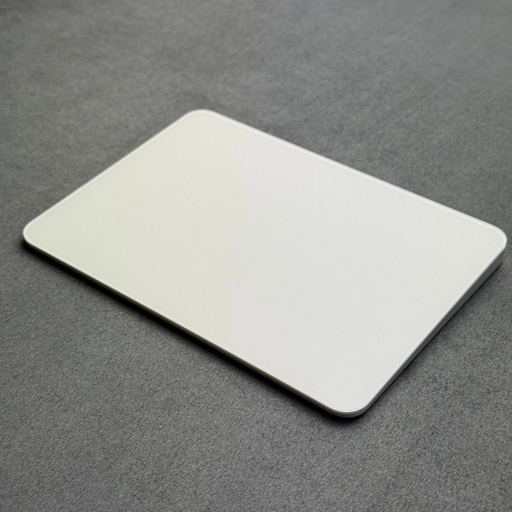 Багатофункціональний бездротовий трекпад Apple Magic MK2D3Z/A сріблястий бездротовий