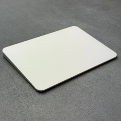 Багатофункціональний бездротовий трекпад Apple Magic MK2D3Z/A сріблястий бездротовий