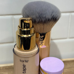Бамбукова кисть кабукі для тональної основи Tarte Cosmetics The Buffer Airbrush Finish