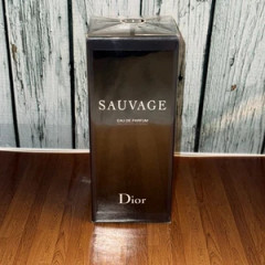 Luxury Eau de Parfum for Men Christian Dior Sauvage 200 ml
