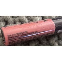 Liquid lipstick with a matte finish Nyx Soft Matte Lip Cream Buenos Aires SMLC12 peachy-pink 8 ml