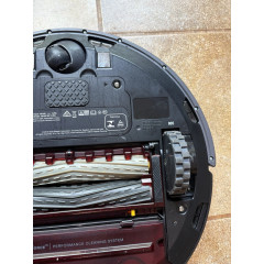 iRobot Roomba 805 AeroForce Robot Vacuum with Charging Base Black Used