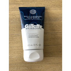 Gillette Skinguard Scrub Exfoliating Men's Cleanser Against Ingrown Hairs 150 ml