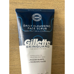 Gillette Skinguard Scrub Exfoliating Men's Cleanser Against Ingrown Hairs 150 ml