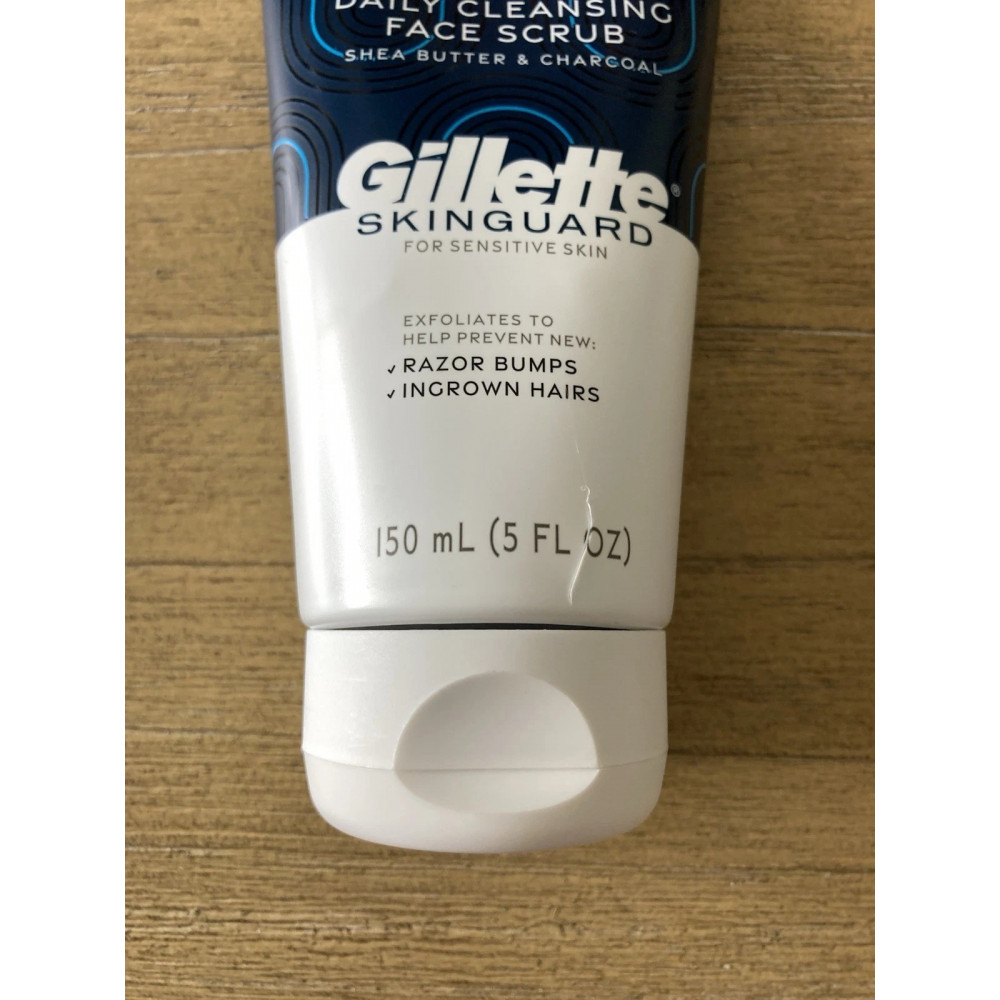 Очищающий мужской скраб против вросших волос Gillette Skinguard Scrub с отшелушивающим эффектом 150 мл