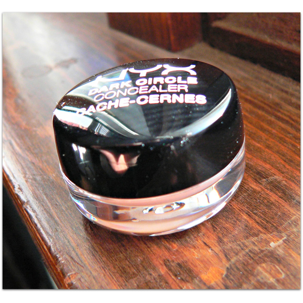 Pigmented concealer masking dark circles under the eyes NYX Professional Makeup Dark Circle Concealer shade Fair DCC01