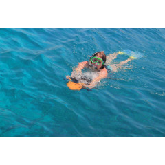 Underwater electric scooter for swimming and snorkeling 24V 6Ah orange
