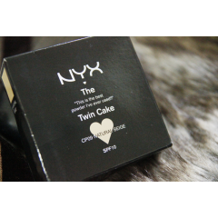 Mattifying face powder NYX Cosmetics Twin Cake Powder CP09 Natural Beige 11 g