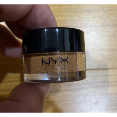 NYX Concealer Jar Face Concealer in shade Nutmeg CJ08
