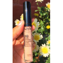 Рідкий консилер для обличчя NYX Cosmetics HD Concealer Wand відтінок Light (CW03)