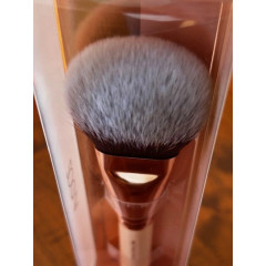 Кисть из синтетического ворса ZOEVA 108 Face Finish для нанесения пудры Rose Golden Vol. 2