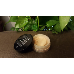 NYX Cosmetics Color Correcting Powder 6g shade Banana (CCP03)