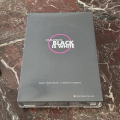 Звукова електрична зубна щітка Curaprox Hydrosonic Black Is White для відбілювання емалі + 2 насадки та чохол для зберігання
