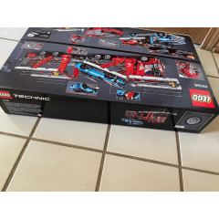 Конструктор автовоз с машиной Lego Technic 42098 для детей от 11 лет (2493 детали)