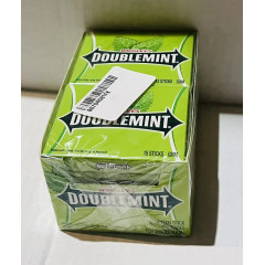 М'ятна жувальна гумка Wrigley's Doublemint набір 10 упаковок по 15 пластинок 150 штук