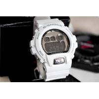 Чоловічий спортивний годинник Casio G-Shock Xlarge Metallic Plating GD-X6900FB-7 білий