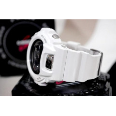 Чоловічий спортивний годинник Casio G-Shock Xlarge Metallic Plating GD-X6900FB-7 білий