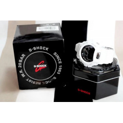 Чоловічий спортивний годинник Casio G-Shock Xlarge Metallic Plating GD-X6900FB-7 білий