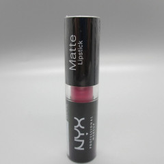 Matte finish lipstick NYX Professional Makeup Matte Lipstick MLS06 Summer Breeze (4.5 g)