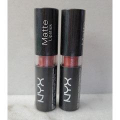 Губная помада с матовым финишем NYX Professional Makeup Matte Lipstick MLS22 Strawberry Daiquiri (4.5 г)