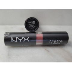 Губная помада с матовым финишем NYX Professional Makeup Matte Lipstick MLS22 Strawberry Daiquiri (4.5 г)
