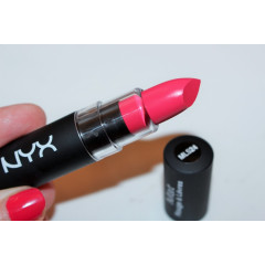 Губна помада з матовим фінішем NYX Professional Makeup Matte Lipstick MLS24 Street Cred (4.5 г)
