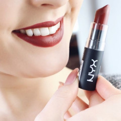 Губна помада з матовим фінішем NYX Professional Makeup Matte Lipstick MLS43 Crazed (4.5 г)